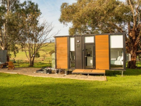 Back Station Creek Retreat by Tiny Away